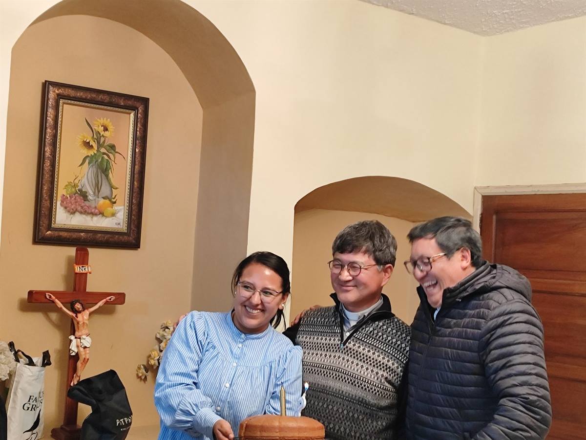 Encuentro comunitario en la parroquia