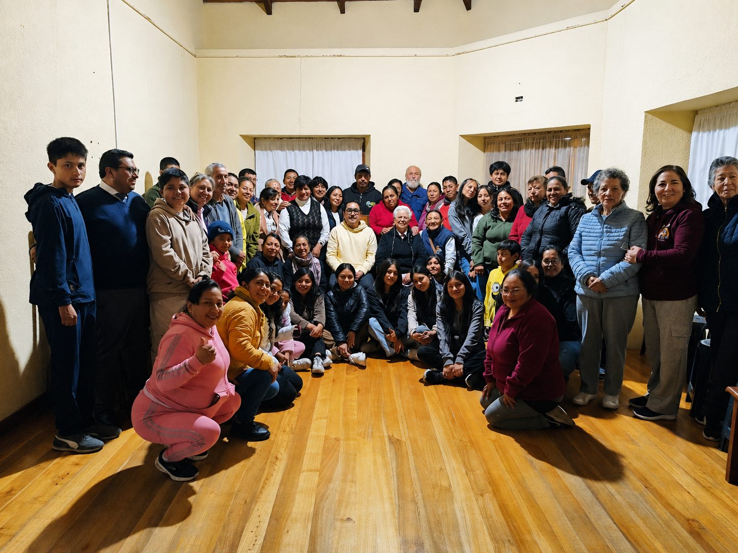 Reunión de grupos y ministerios